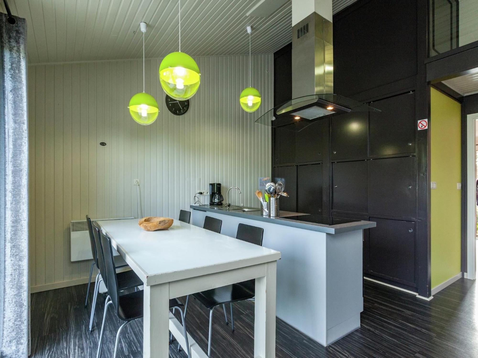 Boutique Chalet In B Llingen Near Lake Wirtzfeld Εξωτερικό φωτογραφία